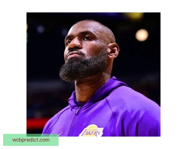 詹姆斯对魔术历史出场王纪念鞋 1612数字见证辉煌里程碑